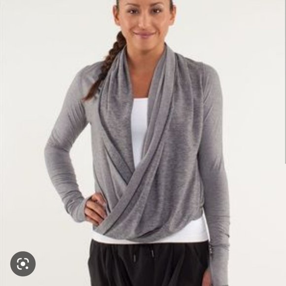 Lululemon Iconic Wrap, size 6 - Picture 8 of 8